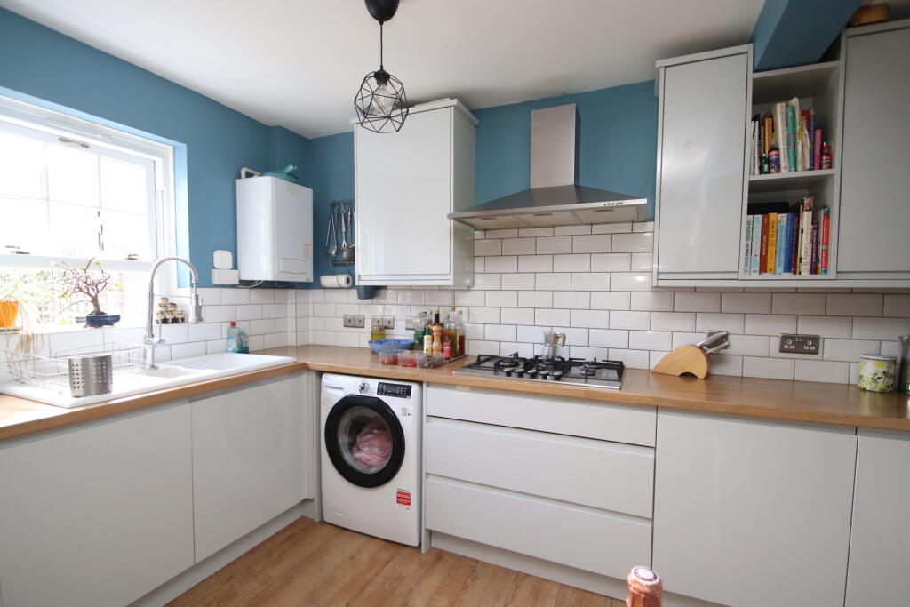 House in Portsmouth - View 4