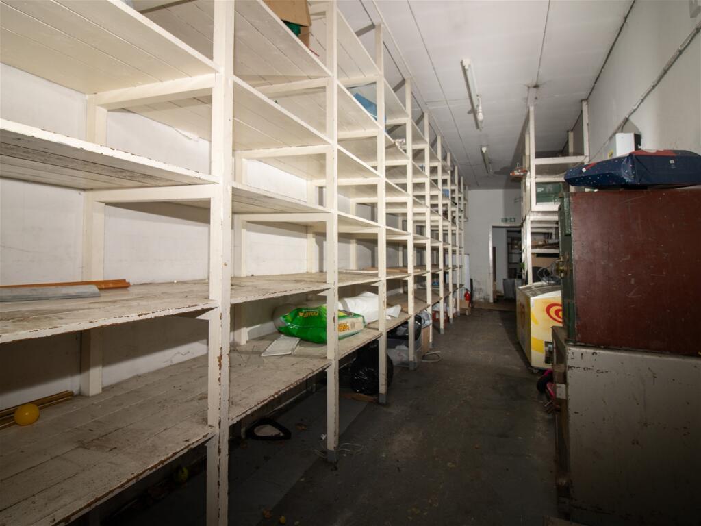 Somerdale Shop and 5 Bed Flat, Highland photo 5