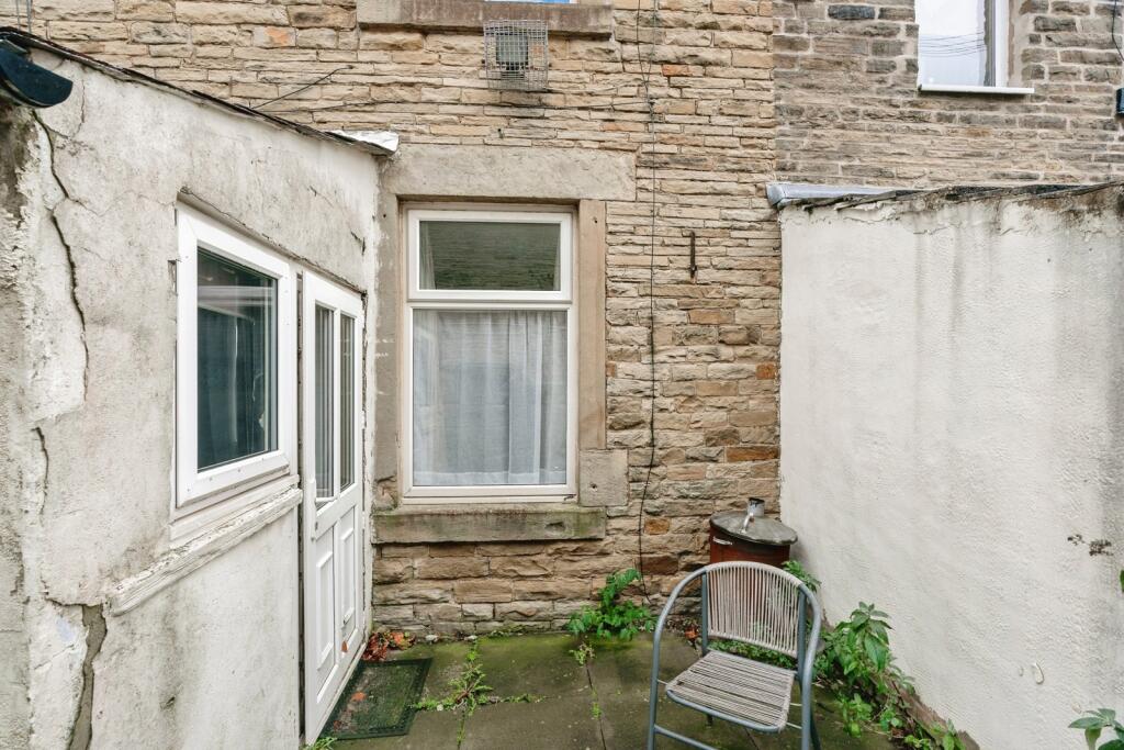 Sussex Street, Burnley, Lancashire, BB11 photo 4