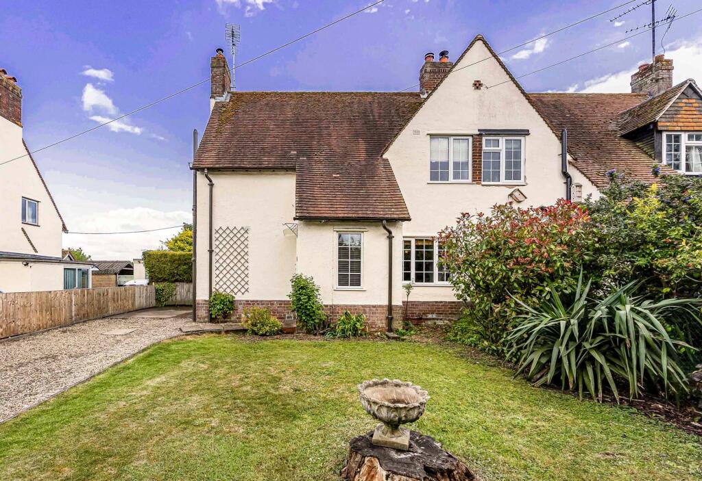 3 Mayfield Cottages, Compton photo 3