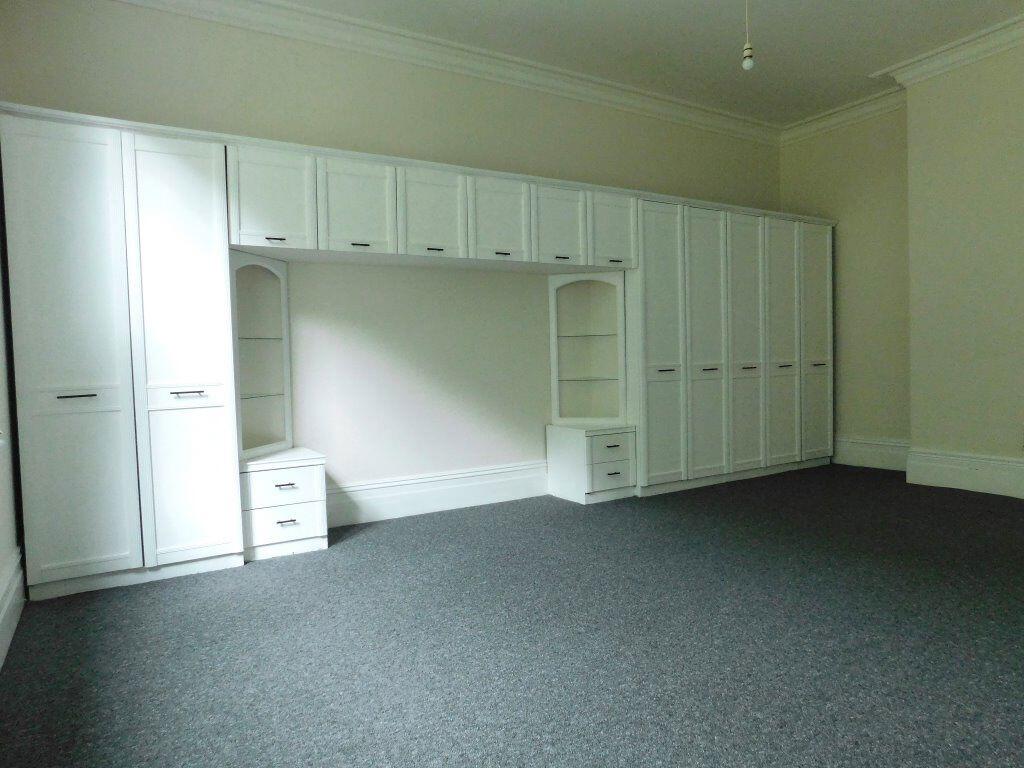 Apartment in Tonbridge - More
