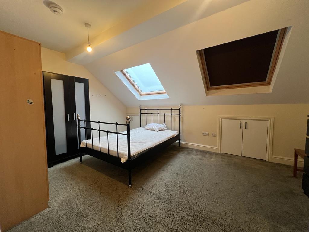 Apartment in London - View 3