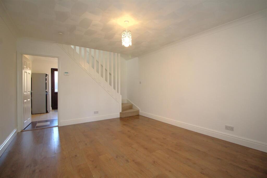 House in Peterborough, Gunthorpe - View 4