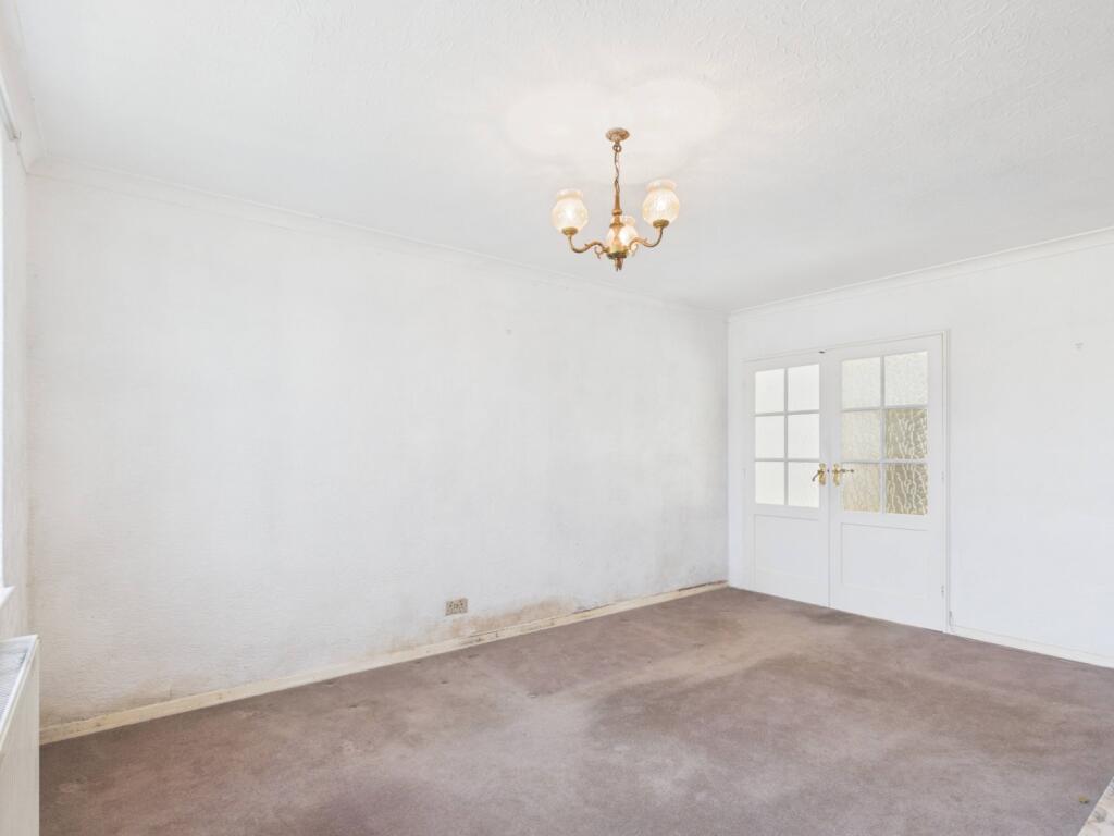 Blenheim Drive, Chilwell, Nottingham, Nottinghamshire, NG9 - View 4