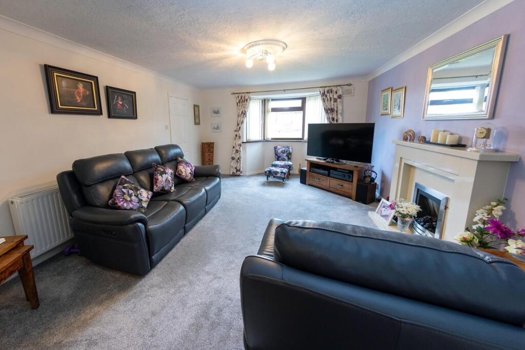 House in Dudley, Wrens Nest, Woodsetton - View 4