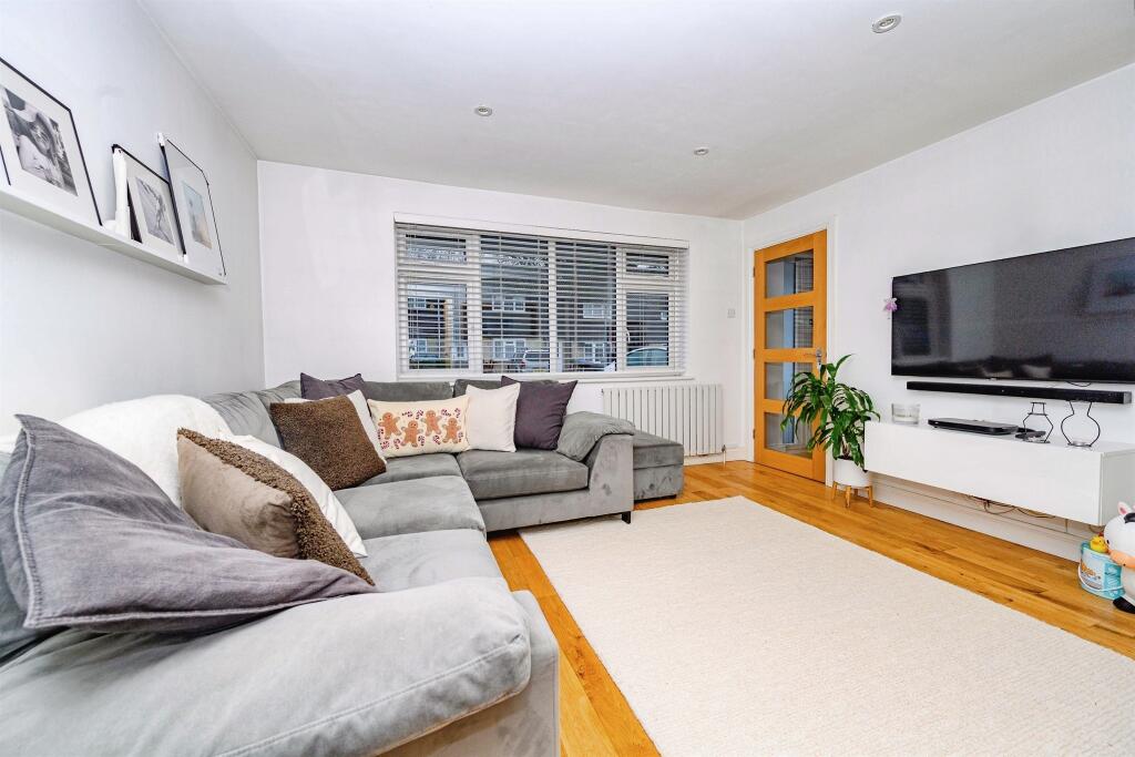 House in Dacorum, Hertfordshire - View 5