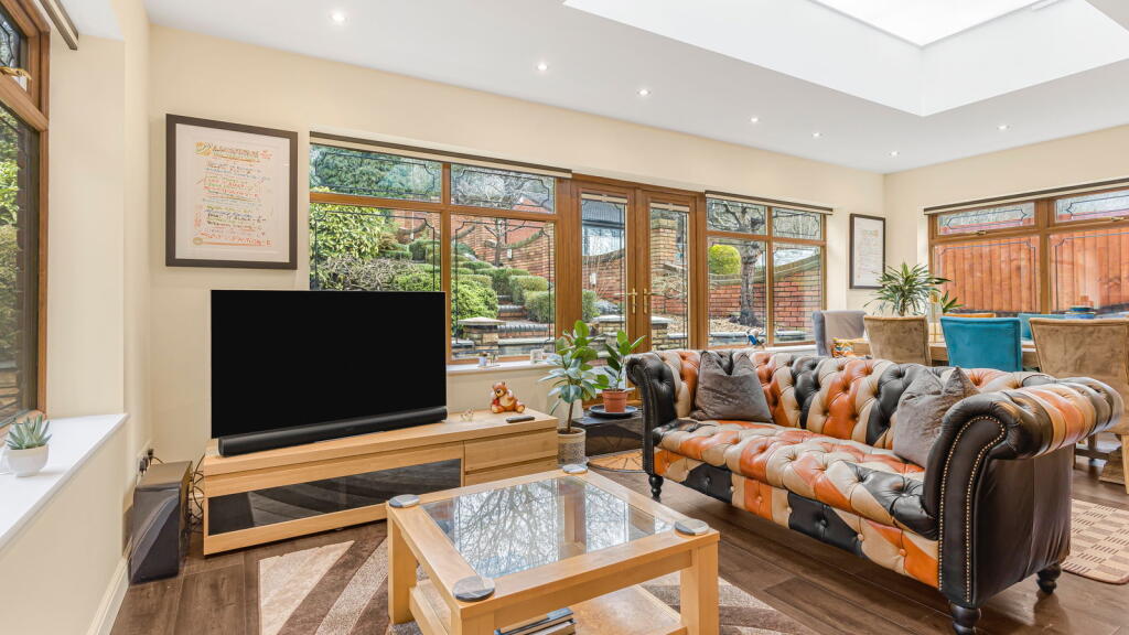 Additional image 6 of Middleton House, 2 The Uplands, Watling Street, Hints, B78 3DF