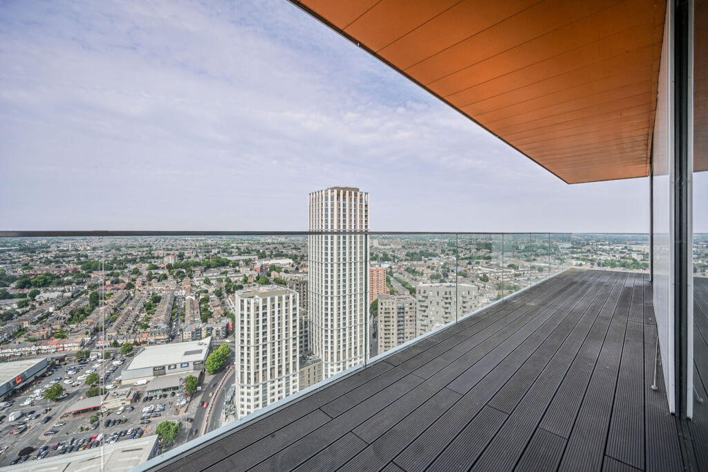 Apartment in London - View 5