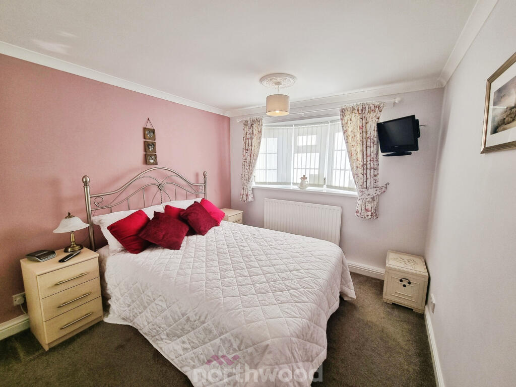 Moorfield Drive, Armthorpe, Doncaster, DN3 photo 2