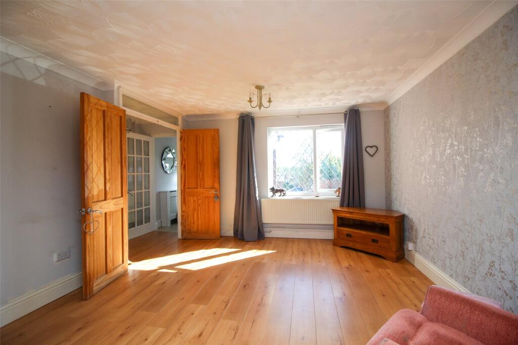 House in Southampton - View 5