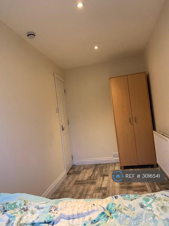 House in Reading - View 3