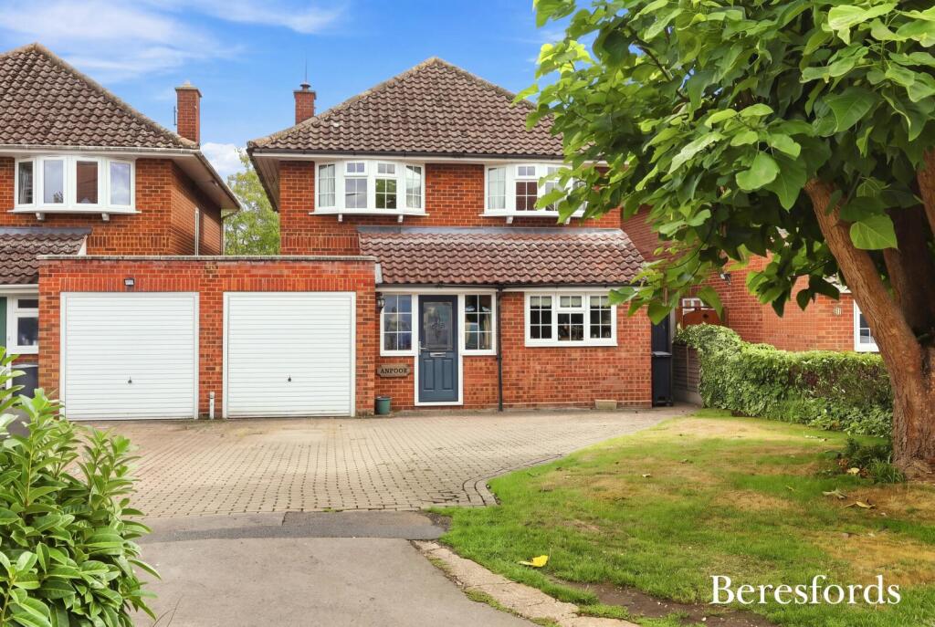 Main image of property: Jollyboys Lane South, Felsted, CM6