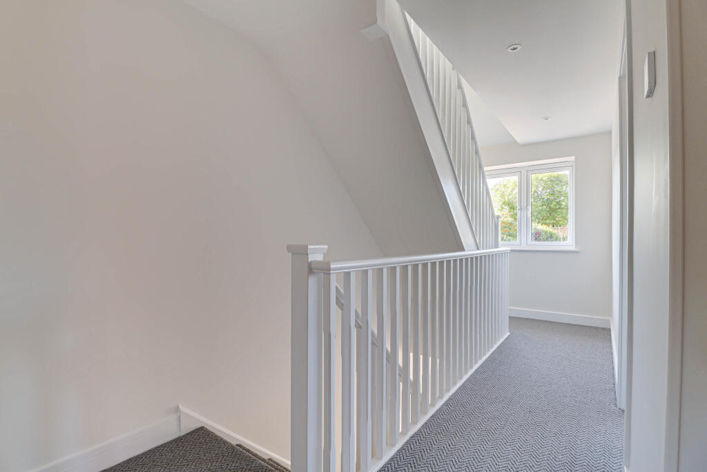 Additional image 6 of Grove Road, Harpenden, AL5