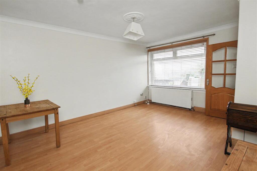 Old Manse Road, Wishaw photo 3