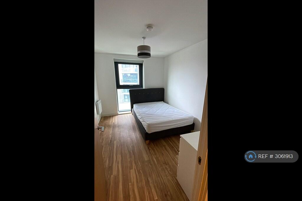 Apartment in Manchester - View 3