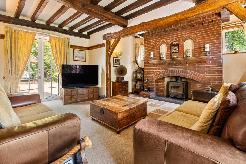 House in Lincoln - View 2