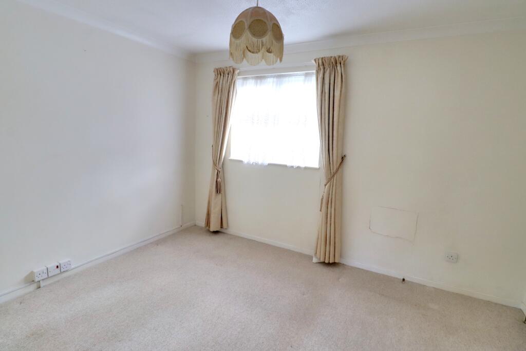 House in Portsmouth - View 5
