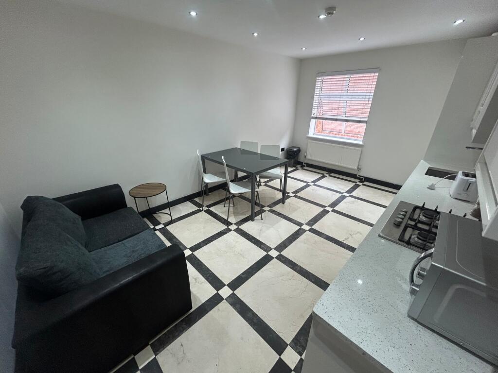 Main image of property: Derby Road, Staffordshire, Burton upon Trent, DE14