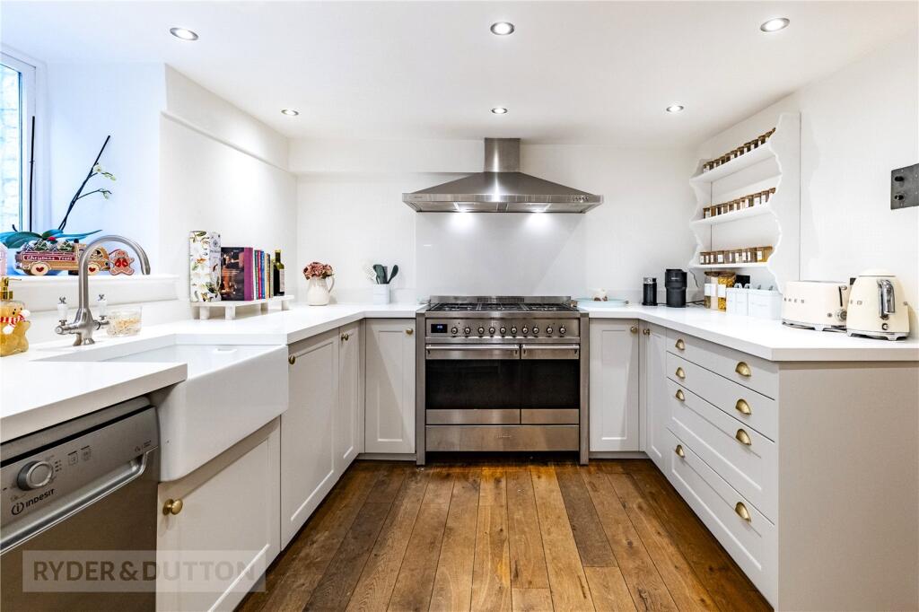 Paris Road, Scholes, Holmfirth, HD9 photo 3