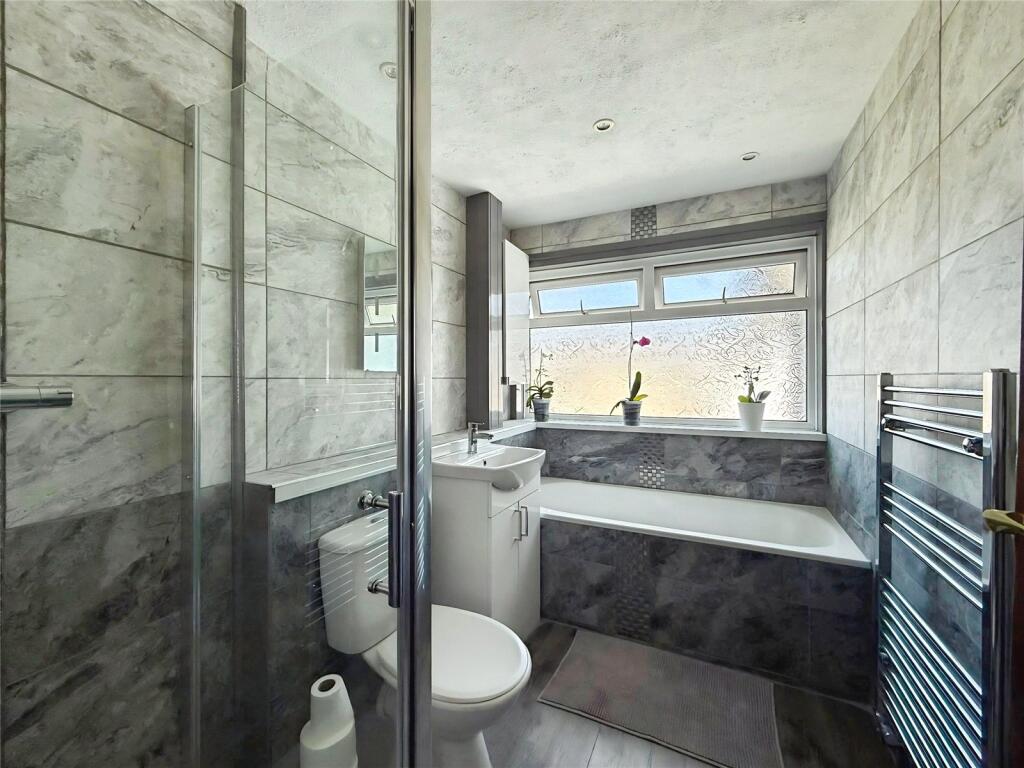Swaledale, Bracknell, Berkshire, RG12 - View 4