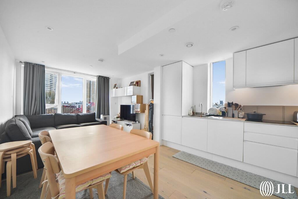 Apartment in London, Mill Meads, West Ham - View 2