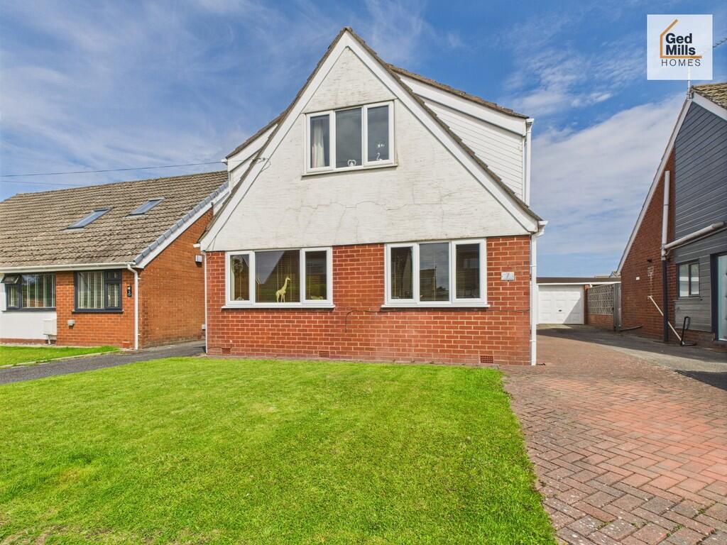 3-bed detached on Meadow Avenue , Preesall, £240,000