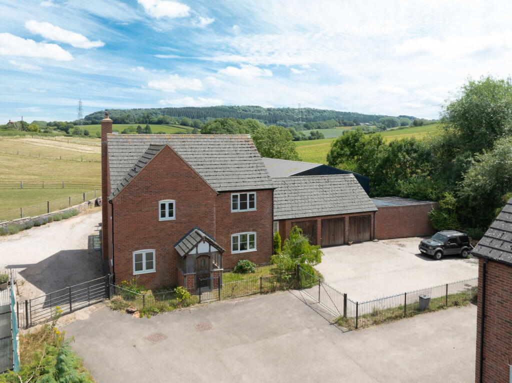 4-bed detached on Coughton Brook Close, Pontshill, Ross-on-wye, Herefordshire, HR9, £600,000