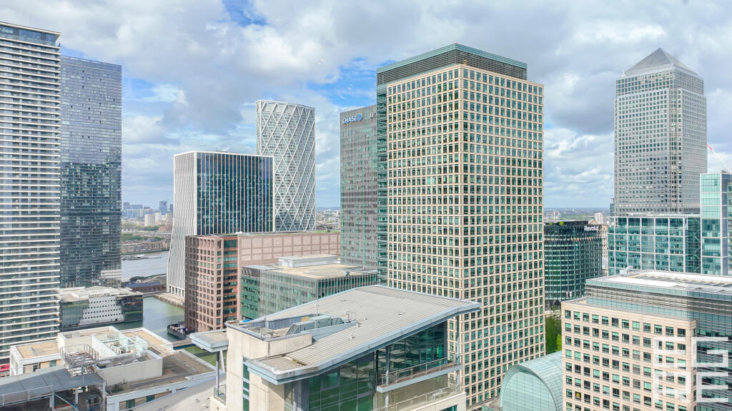 Main image of property: Hampton Tower, South Quay Plaza, Isle Of Dogs, London, E14