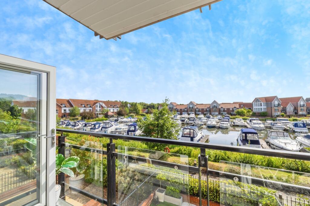 Marina Court, Burton Waters, LN1 photo 2