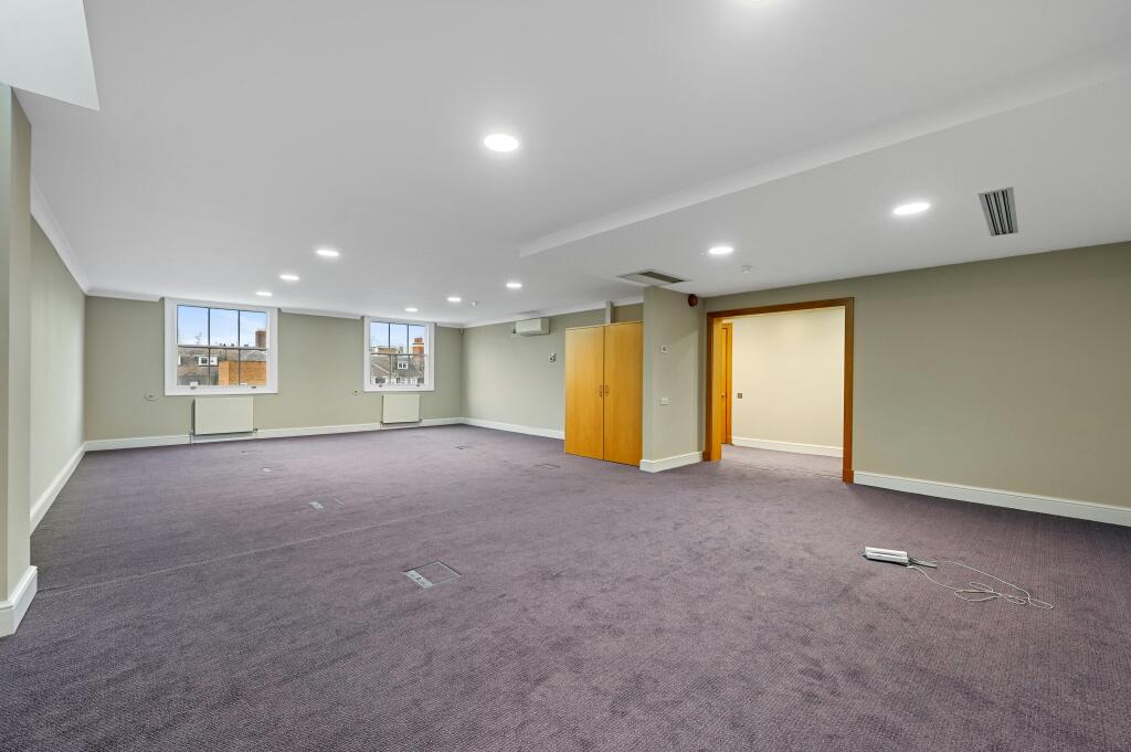 11 Connaught Place 4th floor.JPG