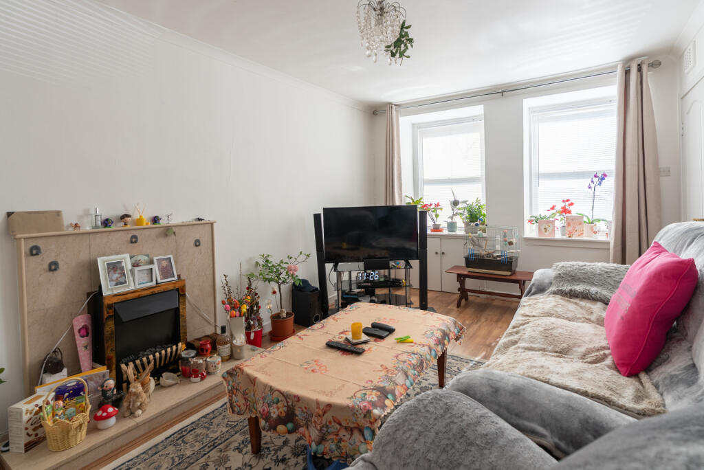 Camnethan Street, Stonehouse, ML9 - View 3