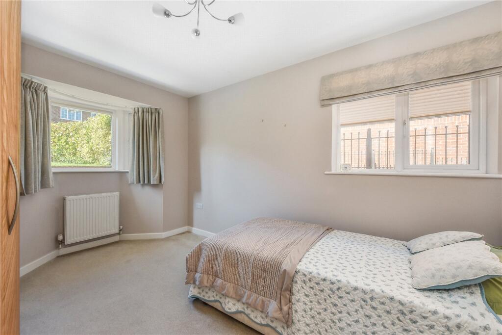 House in Clanfield - More