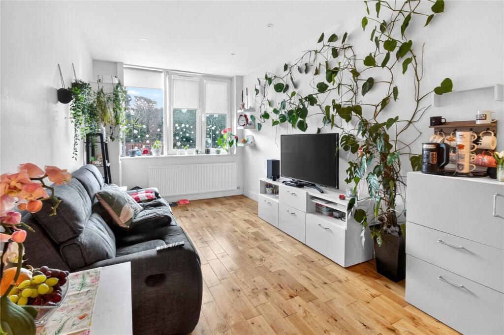 Main image of property: Opladen Way, Bracknell, Berkshire, RG12