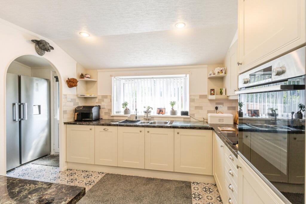 House in Warrington, Moore - View 5