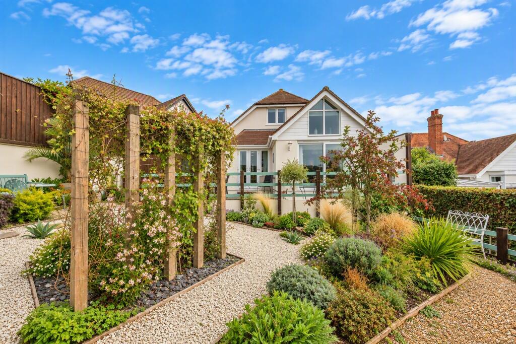 Main image of property: Hemp Gardens, Minehead