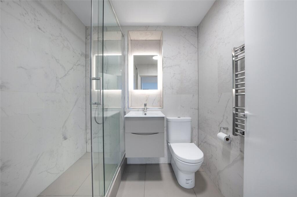 Apartment in London, City of Westminster - View 3
