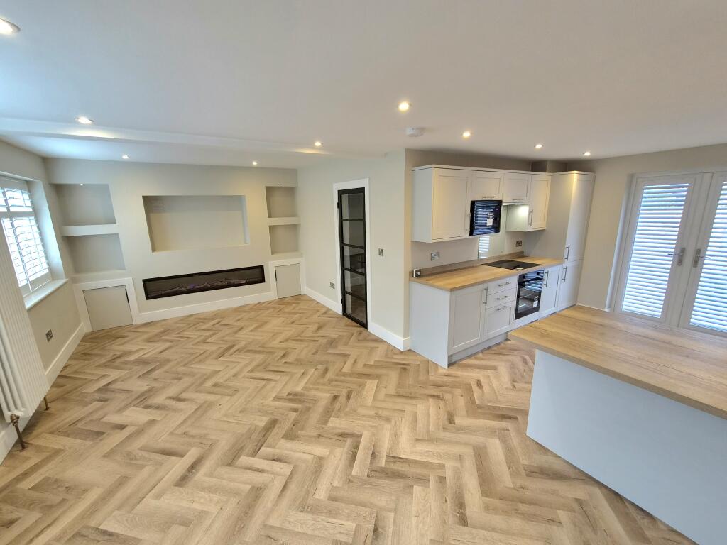 House in Manchester, Greater Manchester - View 2