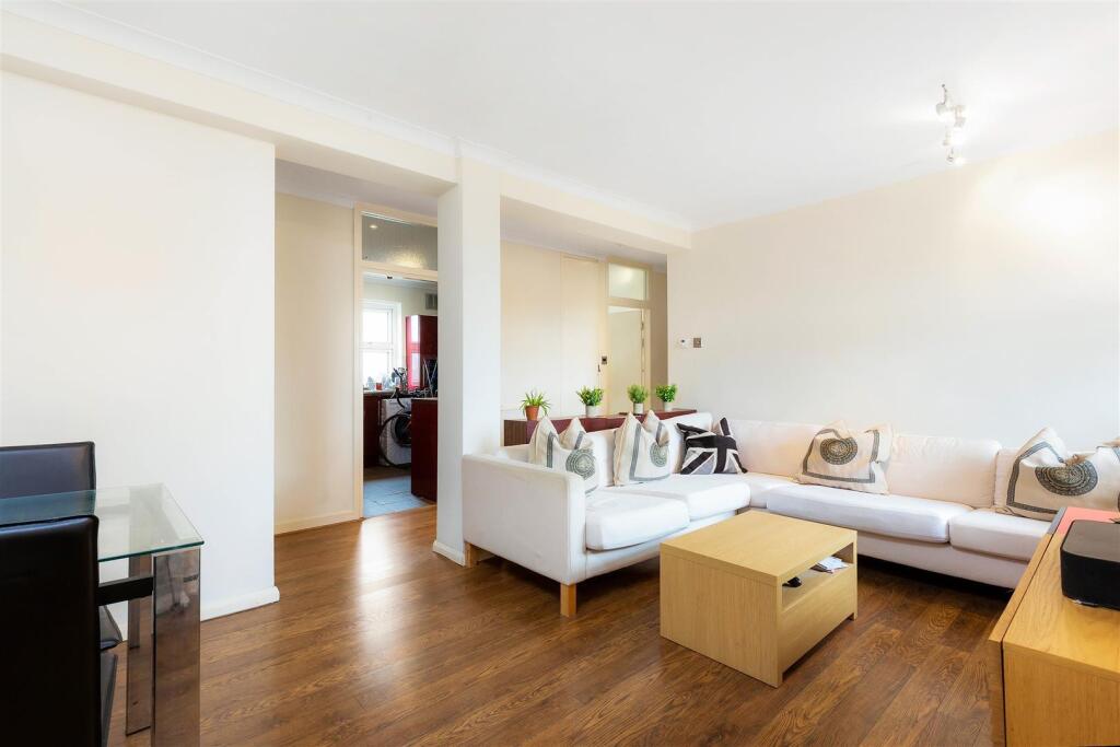 Main image of property: Chertsey Court, Mortlake, SW14