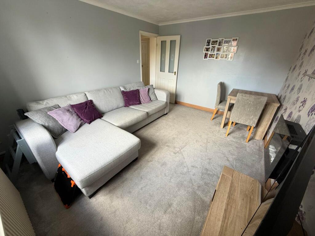 Apartment in Dartford, Kent - More
