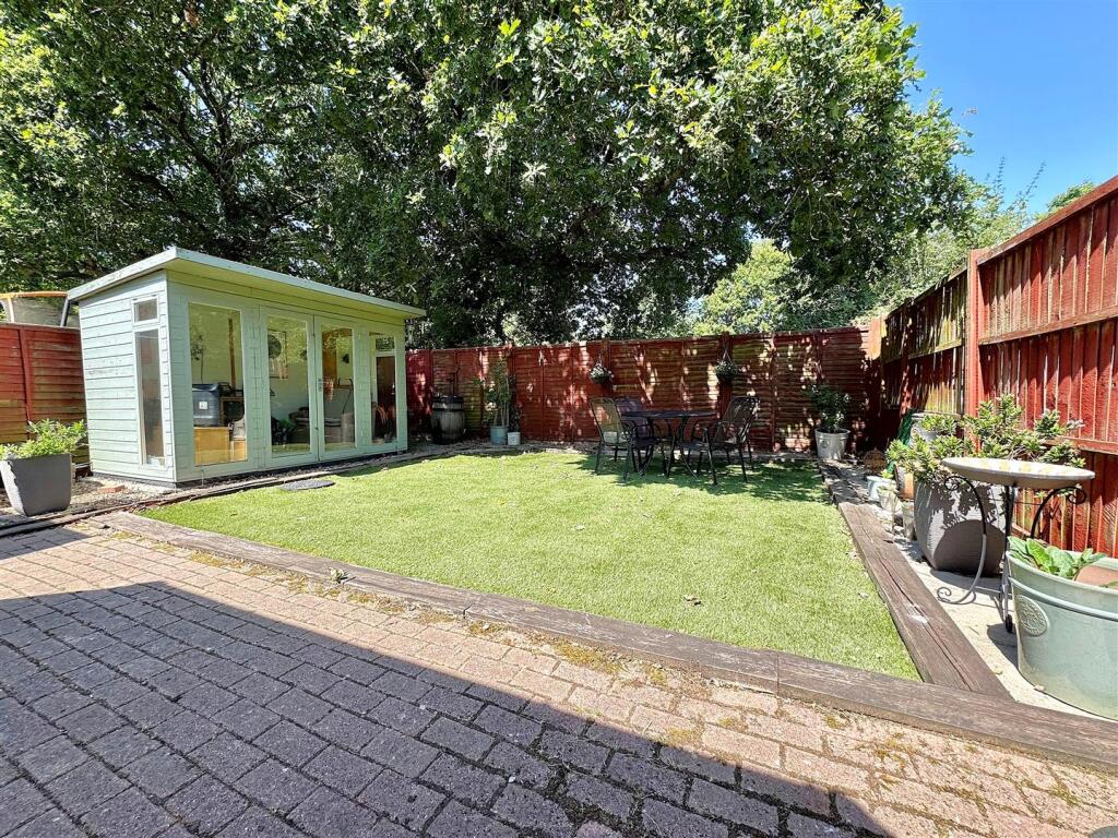 House in Portsmouth - View 2