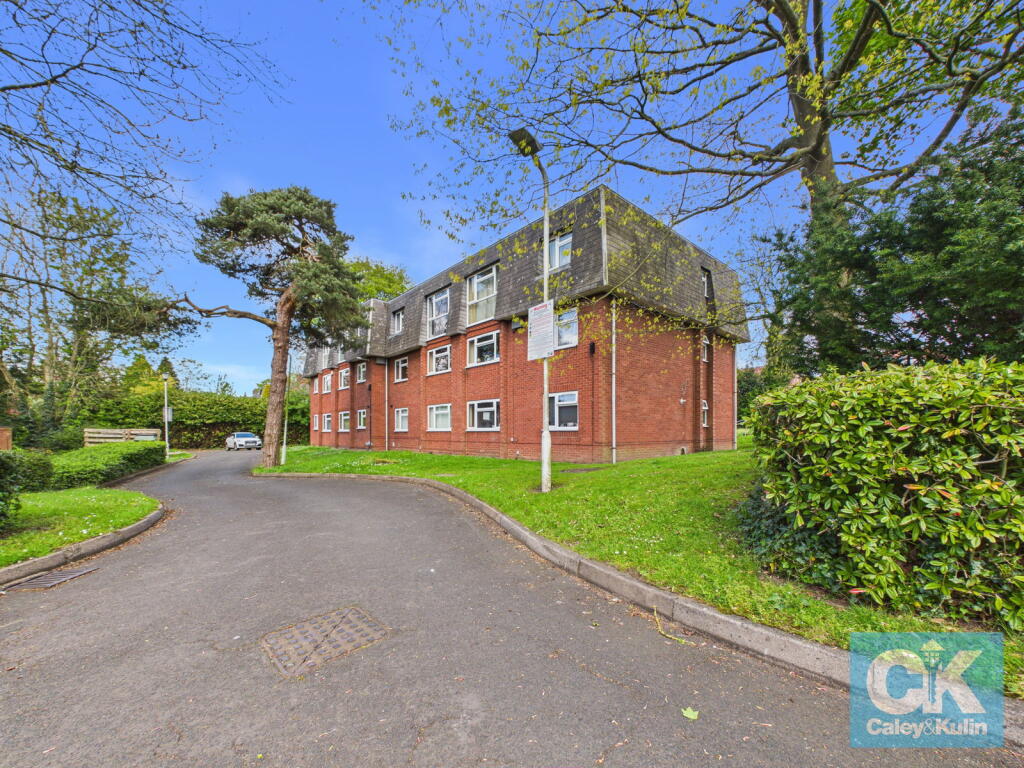 1-bed flat on Adam Court, New Penkridge Road, Cannock, WS11 1HA, £110,000