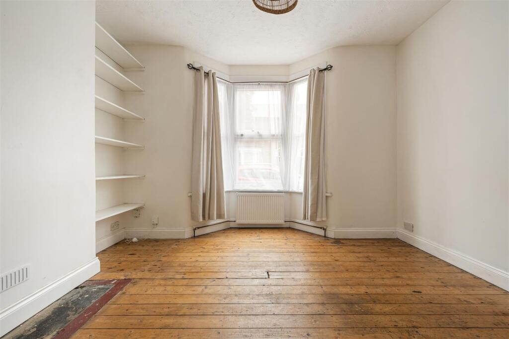 House in London - View 4