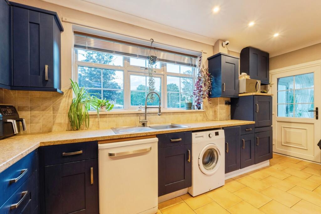 House in Breckland, Carbrooke - View 5
