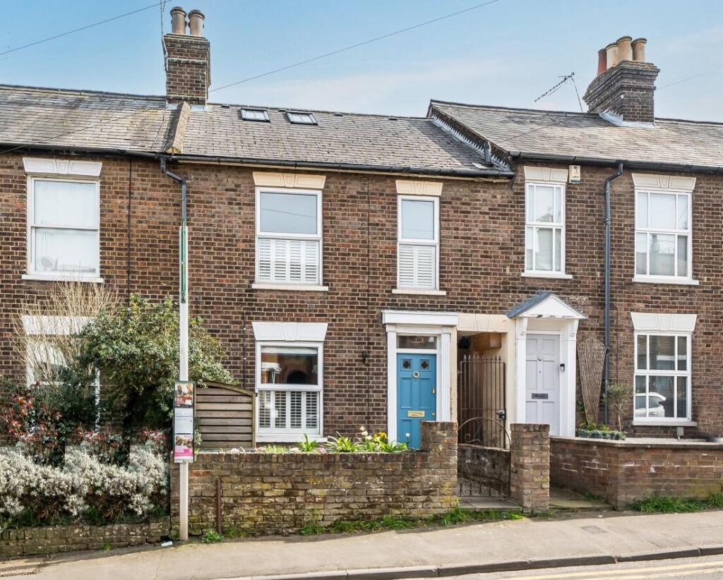 Main image of property: Cross Oak Road, Berkhamsted