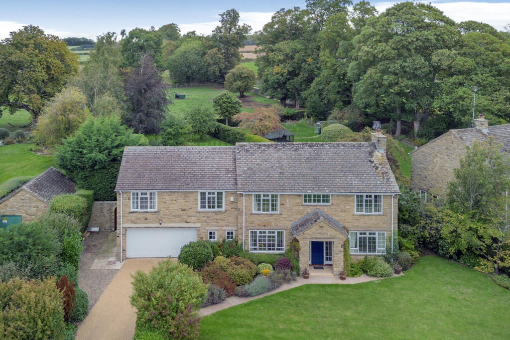 House in Leeds, Thorp Arch - View 2