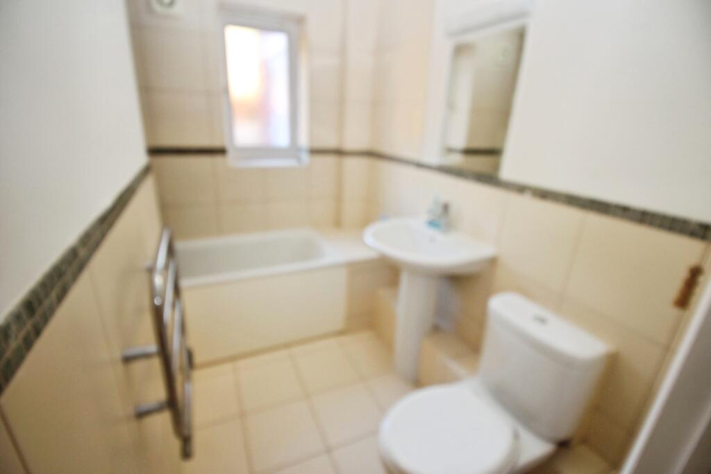 Apartment in Hemel Hempstead - View 5