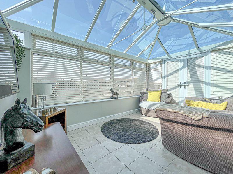 House in South Staffordshire, Great Wyrley - More