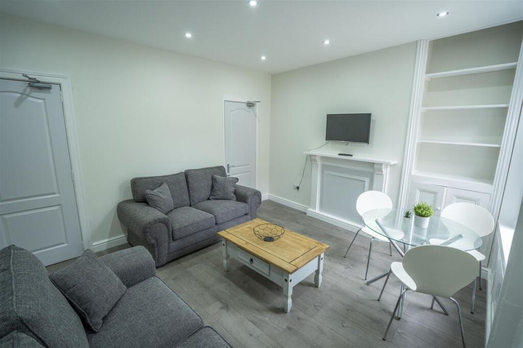 Main image of property: 26 Ashdell Road, Broomhill