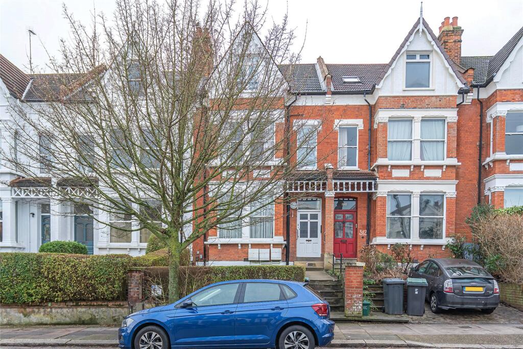 Main image of property: Alexandra Park Road, London, N22