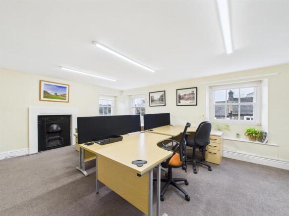 Office 1.jpg